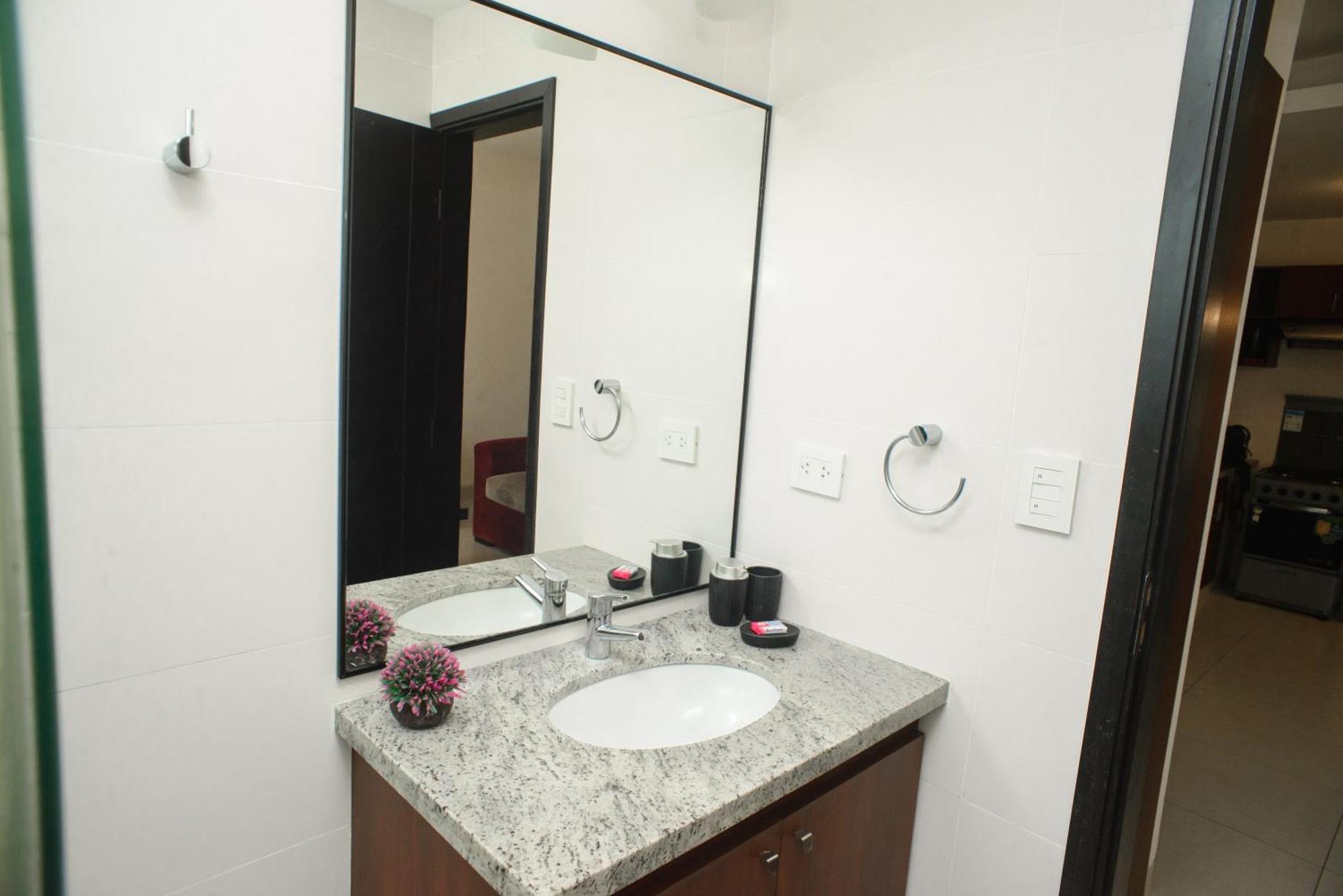 Downtown Apartments "Altos Del Sur" サンタ・クルス・デ・ラ・シエラ エクステリア 写真