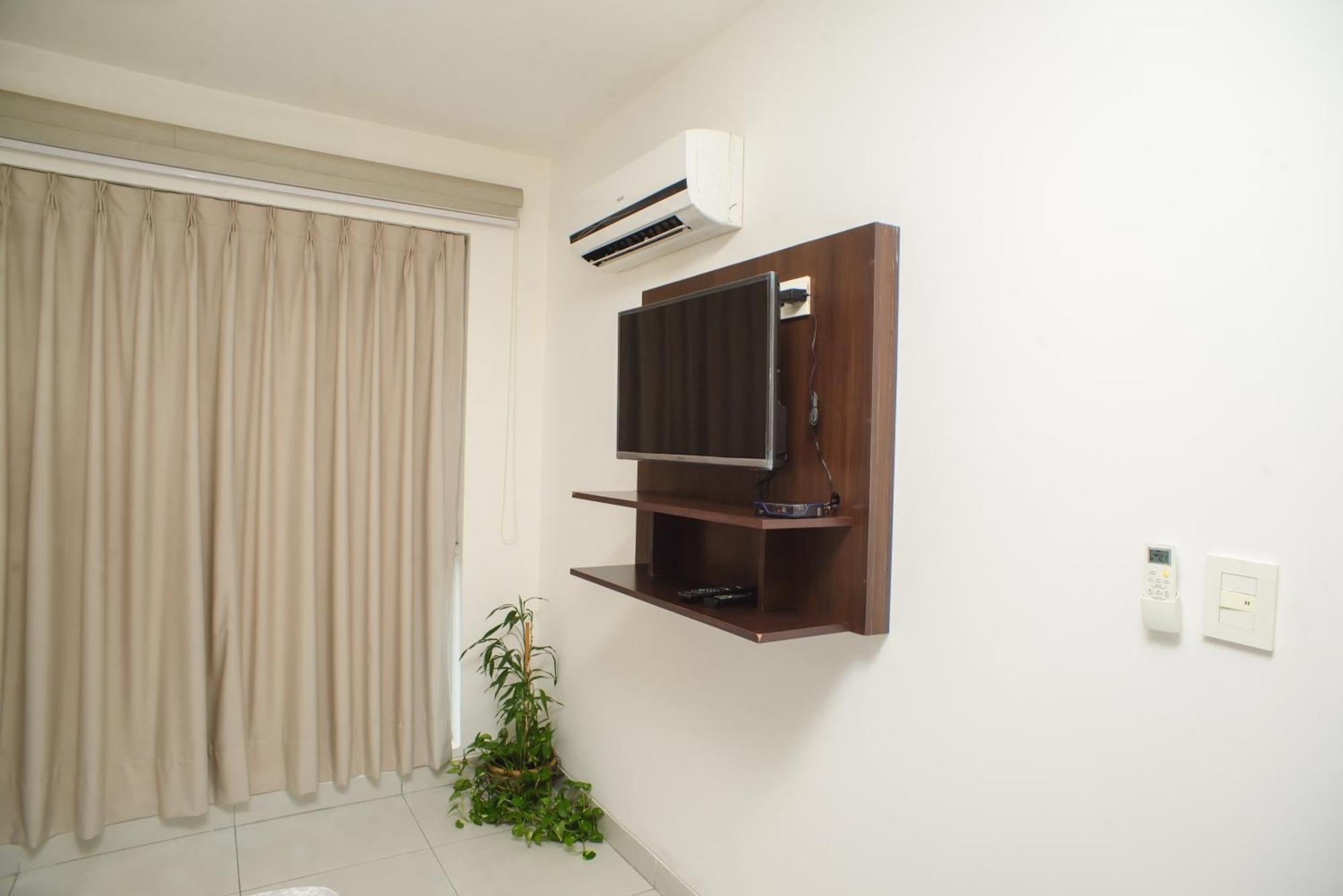 Downtown Apartments "Altos Del Sur" サンタ・クルス・デ・ラ・シエラ エクステリア 写真