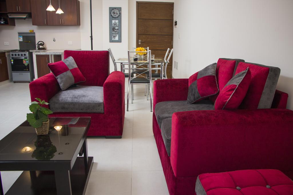 Downtown Apartments "Altos Del Sur" サンタ・クルス・デ・ラ・シエラ エクステリア 写真